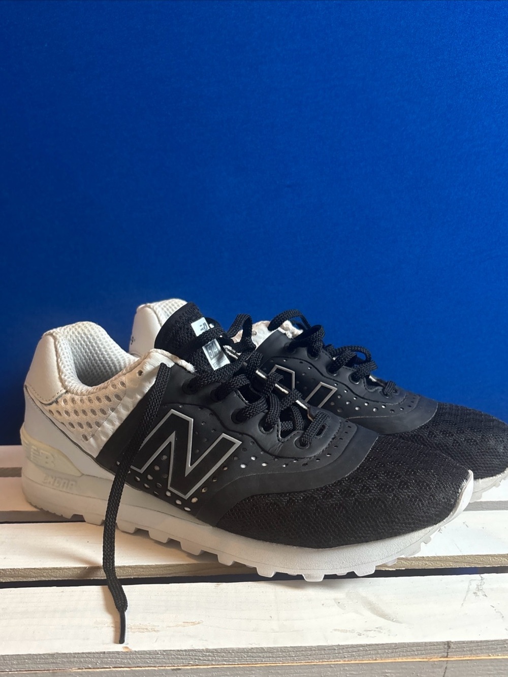 Men's New Balance Men Re-engineered MTL574MB black white Size 8(D) Medium